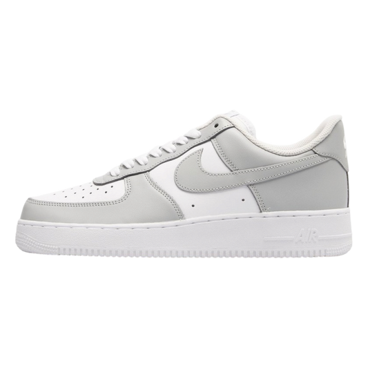 NIKE AIR FORCE 1 '07