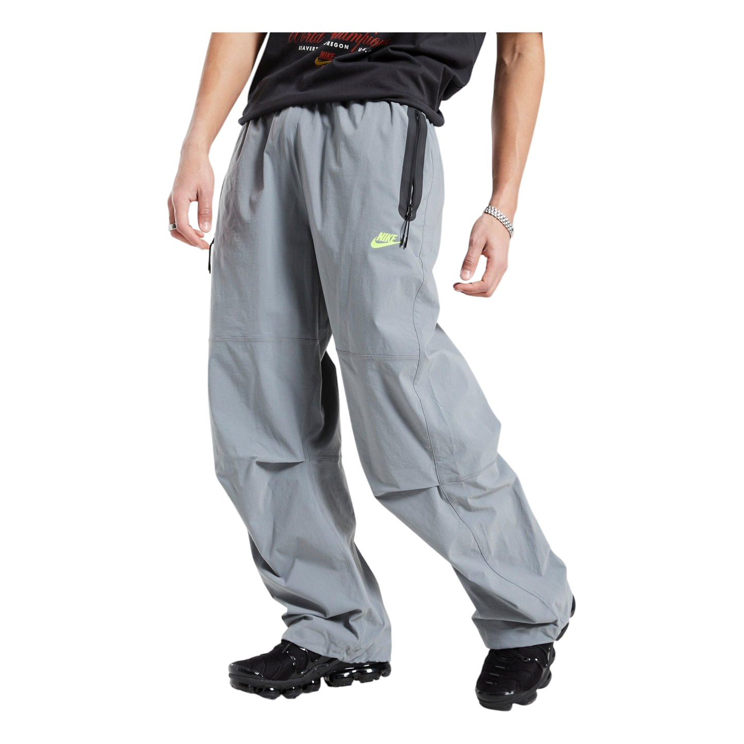 Nike Tech Oversized Woven Pants