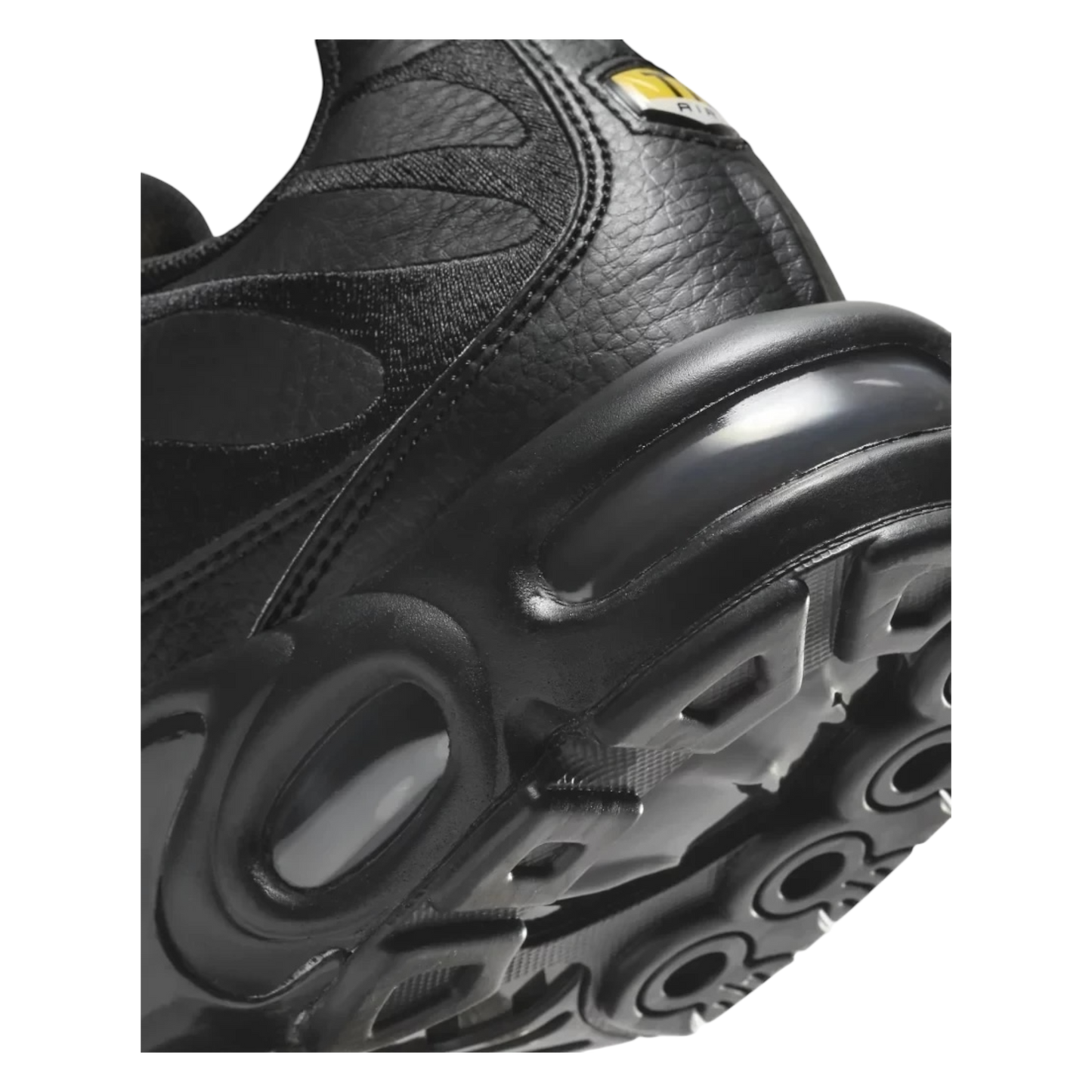 NIKE AIR MAX PLUS TRIPLE BLACK LEATHER